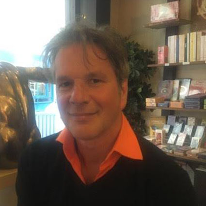 La médiumnité : une voie spirituelle intégrée dans le plan matériel - Sylvain Bélanger