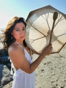 Claudia Reynaud : Féminin Sacré